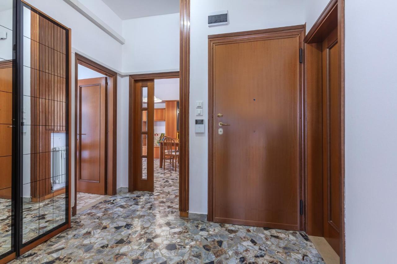 A 500 Mt Dalla Certosa Apartment Bologna Bagian luar foto